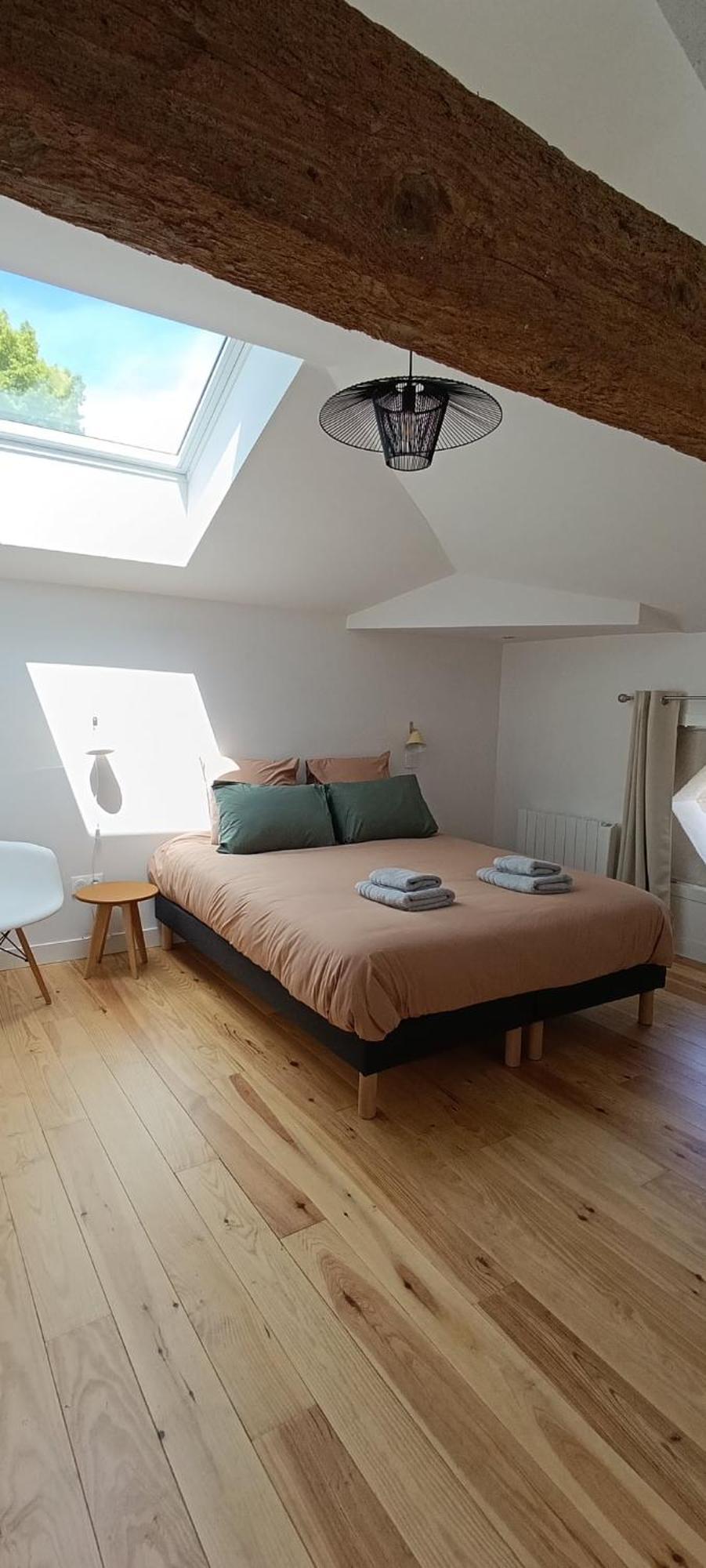 Maison Irondas Saint-Pierre-d'Aurillac Exteriör bild