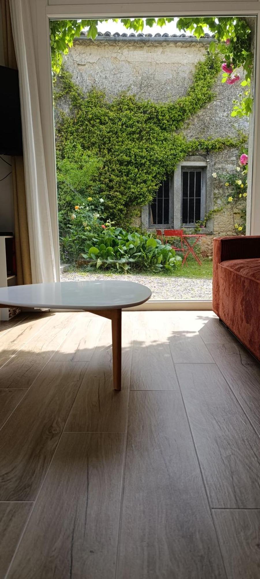 Maison Irondas Saint-Pierre-d'Aurillac Exteriör bild